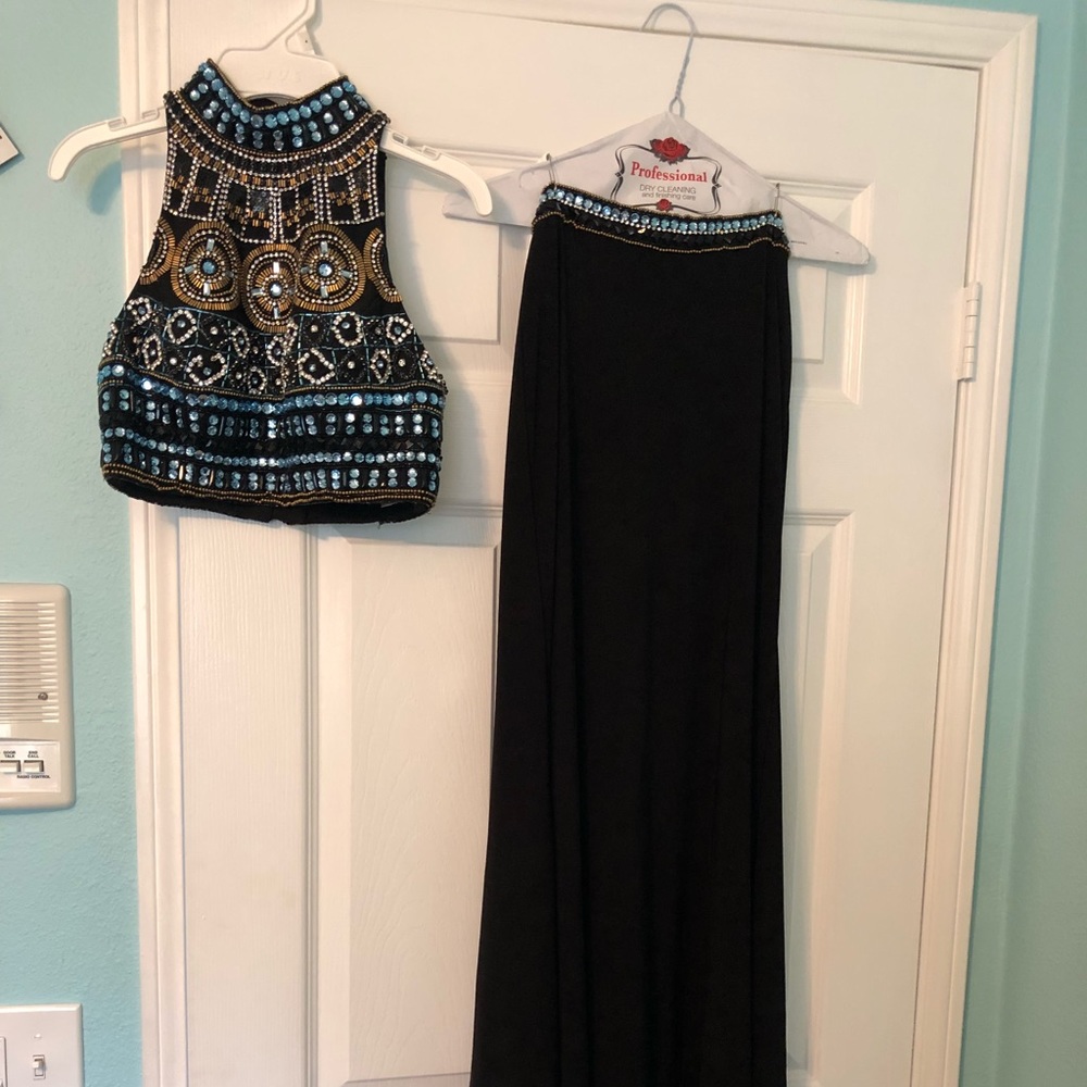 Sherri Hill 11068 beaded 2 piece prom dress - Picture 3 of 5